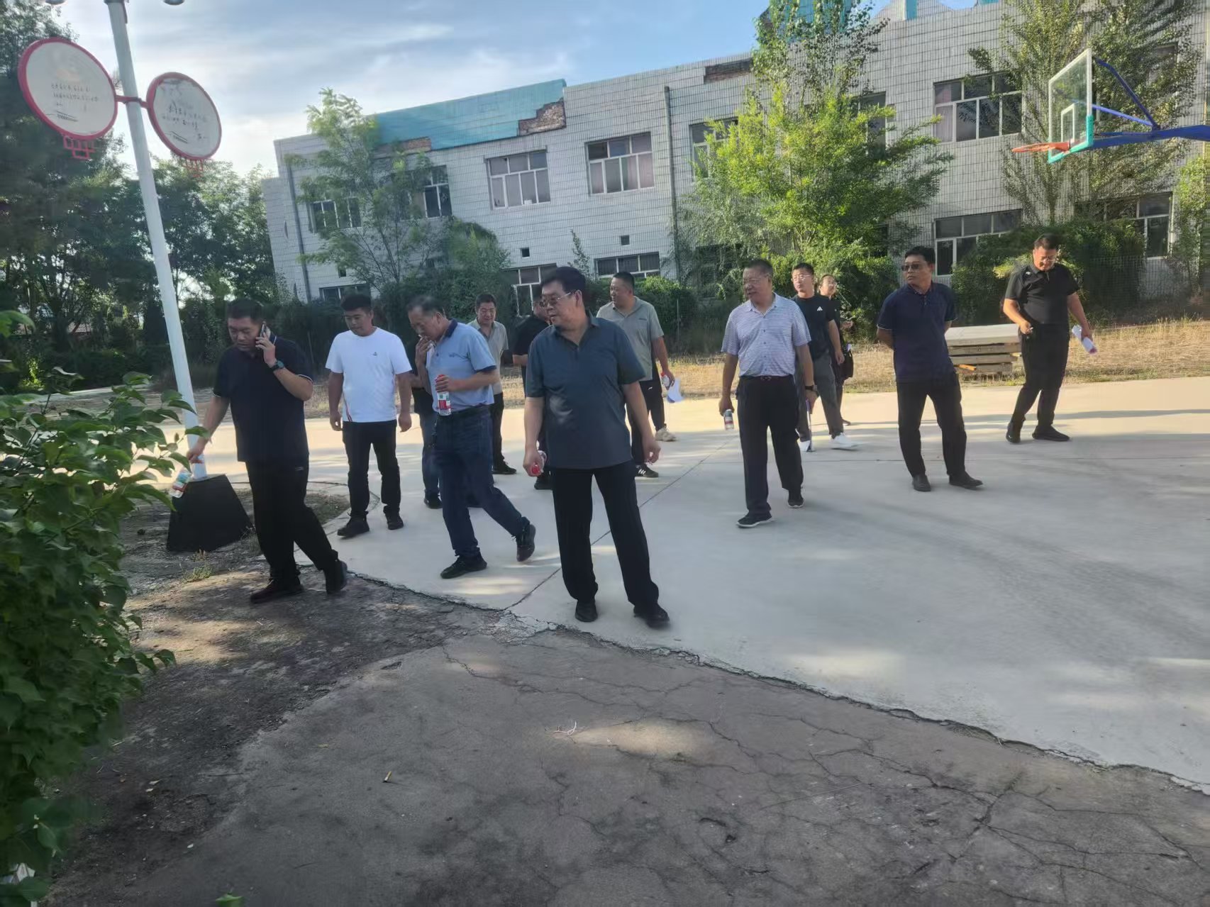 临沧市硅PU球场混合型塑胶跑道 - 一站式服务